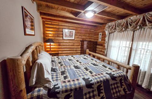 Ashley Oaks House | Beaver Creek Cabin - Relax and Enjoy