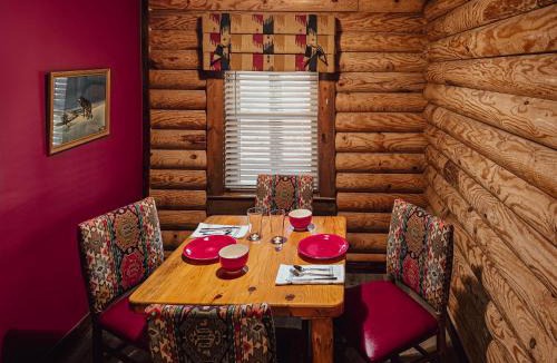 Ashley Oaks House | Beaver Creek Cabin - Relax and Enjoy