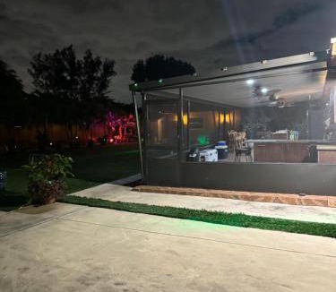 Golden Glades Bed & Breakfast | Bed and breakfast ∙ 2 guests