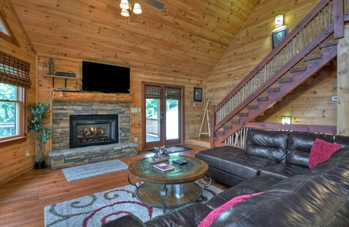 Cherry Log House | Bella Vista - Aska Adventure Area