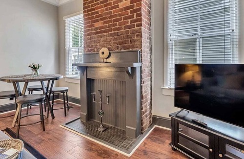 Savannah Victorian District Apartment | Belle's Haven at 320 W Park Inn |Private Sun Deck | Downtown Historic District |