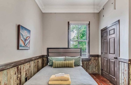 Savannah Victorian District Apartment | Belle's Haven at 320 W Park Inn |Private Sun Deck | Downtown Historic District |