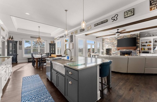 Gainesville House | Bellini Bliss on Lake Lanier-Private Get Away-Private Dock-Pool-Hot Tub