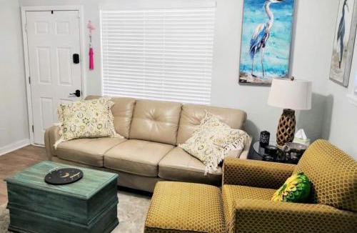 Old Town House | Best Location Quiet Cottage Pets Kitchen
