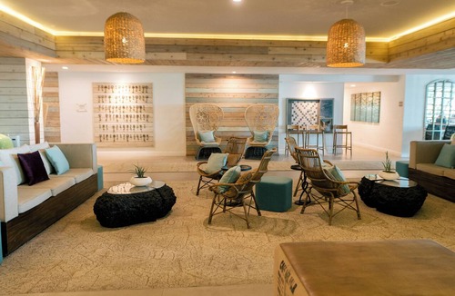 Islamorada Hotel | Best Place to Unwind! Free Parking, Onsite Pool, Short Drive to Anne's Beach