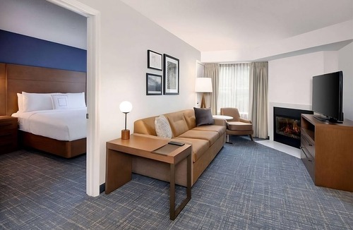 Alpharetta Hotel | Best Value, Quality Stay! Two Modern 2BR Suites with Kitchens, Free Breakfast!