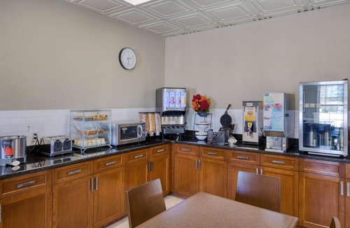 Hendersonville Hotel | Best Western Hendersonville Inn