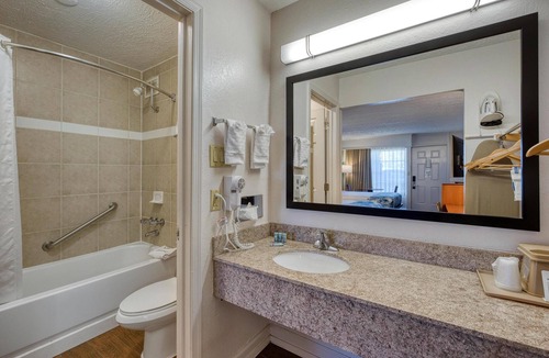 Hendersonville Hotel | Best Western Hendersonville Inn