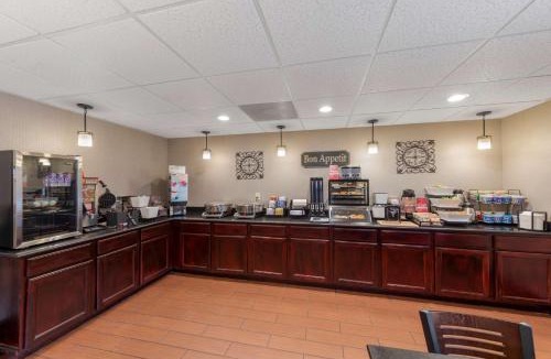 Russellville Hotel | Best Western Plus Russellville Hotel & Suites