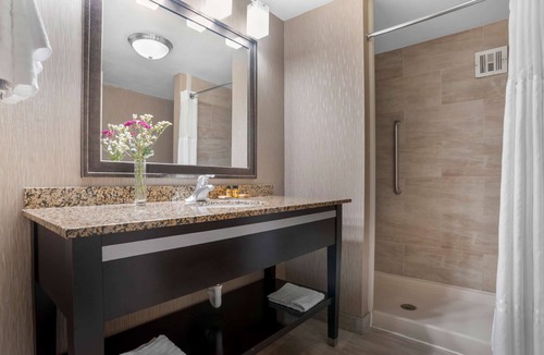 Tallahassee Hotel | Best Western Plus Tallahassee North Hotel
