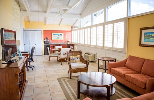 Downtown Dunedin Hotel | Best Western Plus Yacht Harbor Inn
