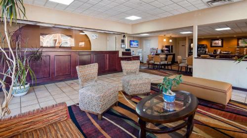 Cookeville Hotel | Best Western Thunderbird Motel