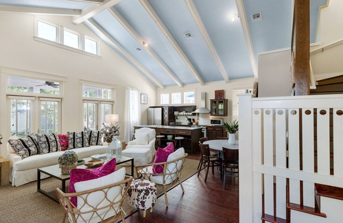 Sunnyside House | Big, & beautiful Parkshore Drive home w/large porch, free WiFi - close to beach