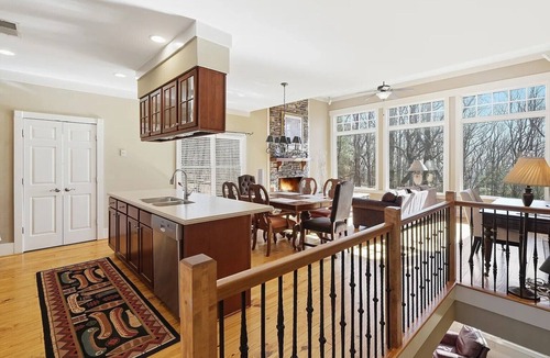Big Canoe Cabin | Big Canoe Mountain Cabin Near Golf, Lakes, Beaches, pools & Hiking Trails