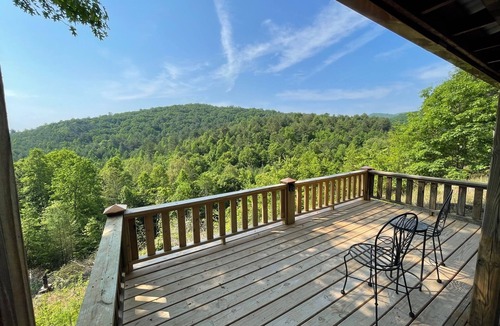 Unaka Cabin | Big Rock Ridge - Easy Access!