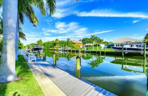 Anna Maria House | Bikini's & Martini's Waterfront Canal: 1 Block to Beach! Dock! On Canal! Anna Maria Life