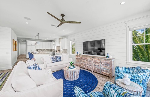 Bradenton Beach House | Bikinis and Bellinis: Private Pool, Dock, and Rooftop Views Await!