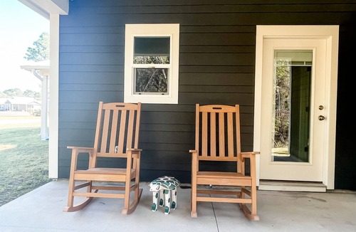 Magnolia Bluffs House | Blissful Coast Escape—Seaside Charm, Tons of Extras + Close to Everything!