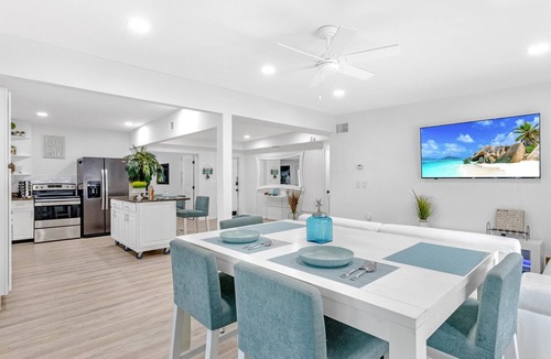 Villas House | Blue Beach Bungalow