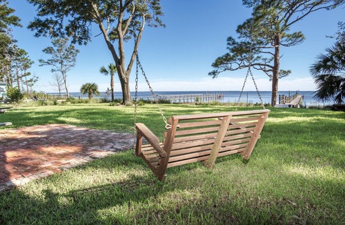 Apalachicola House | Blue Crab Cottage- Bay Front with Dock
