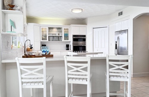 Islamorada House | Blue Dolphin Oceanfront Estate, Millionaire's Row, Private Saltwater Pool