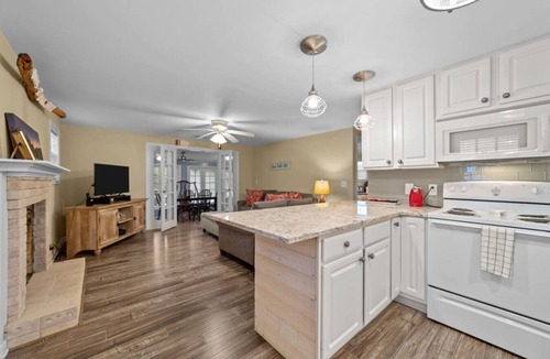 Albemarle House | Blue Heron Bungalow at Lake Tillery