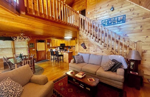 Mineral Bluff Cabin | BLUE RIDGE CABIN with VIEWS, fireplace, hot tub, pool table, and foosball.