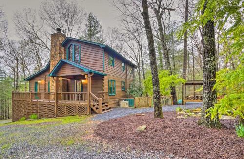 Cherry Log House | Blue Ridge Cabin w/Hot Tub, Fire Pit, & Game Room