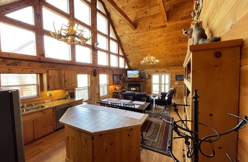 Dial House | Blue Ridge Hideaway - Aska Adventure Area