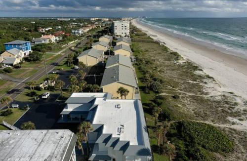 Southern Shores House | Blue Skies Oceanfront 2 bedroom townhouse