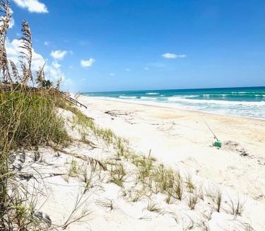 Melbourne Beach House | Blue Tropical Haven Romantic Oceanfront Escape - unit 9