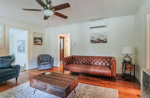Roseland House | Bluebird Cottage