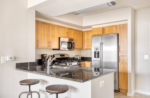 Aurora Highlands Apartment | Blueground | Pentagon City, rooftop, nr Arlington Cemetery