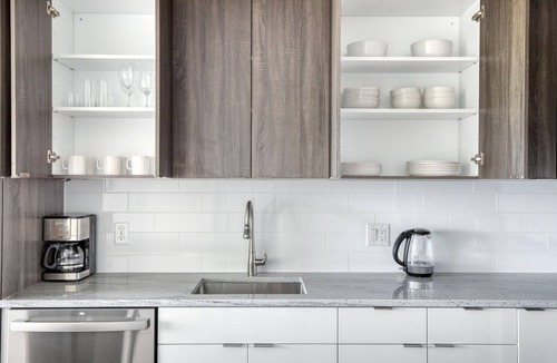 Pentagon City Apartment | Blueground | Pentagon City, rooftop, nr Potomac River
