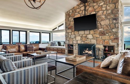 Gatlinburg - Pigeon Forge Cabin | Bluff Mountain Estate