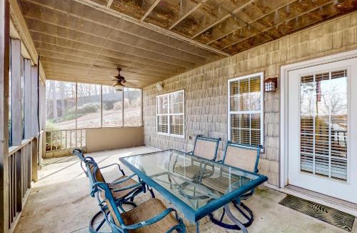 Seneca House | Boat Dock: Lake-View Retreat 5 Mi to Dtwn Clemson