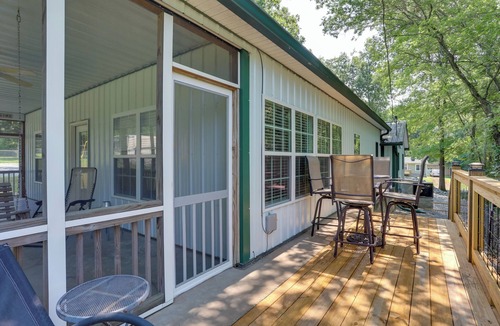 New Johnsonville House | Boat Ramp Access: Dog-Friendly Kentucky Lake Gem