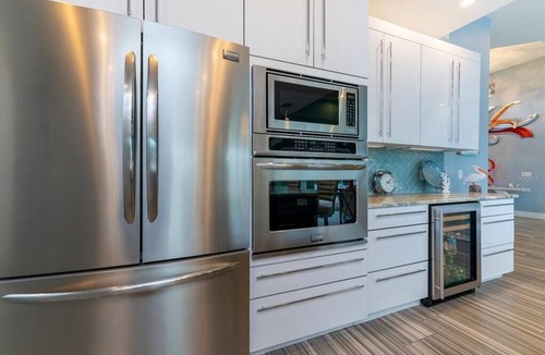 Gulf Cove Villa | Boaters Dream, full refund*, heated pool, sleeps 6
