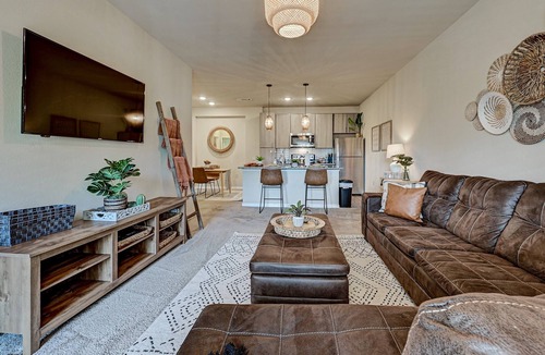 Northside Apartment | Boho Luxe Nr JAX INT. Airport & Shopping