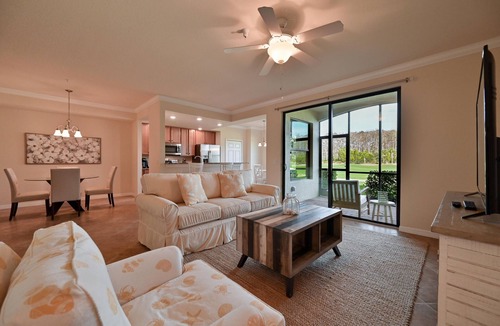 Bonita Springs Condo | Bonita National - First Floor Condo with golf!