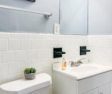 Normal House | Boswell Bungalow-Large Yard-Pets-Wifi