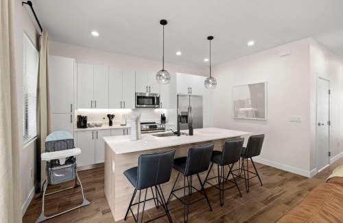 Pinecrest West Park House | Brand-New Construction Premier Tampa Bay Location