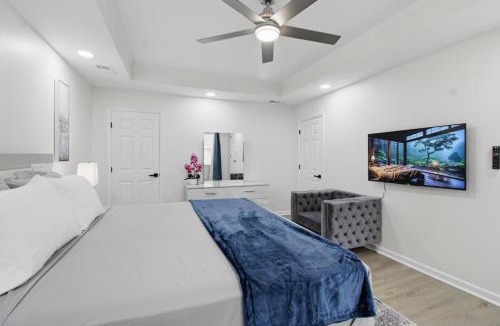 Grayson House | Brand New Modern Home 4BR-3BA Stylish Cozy