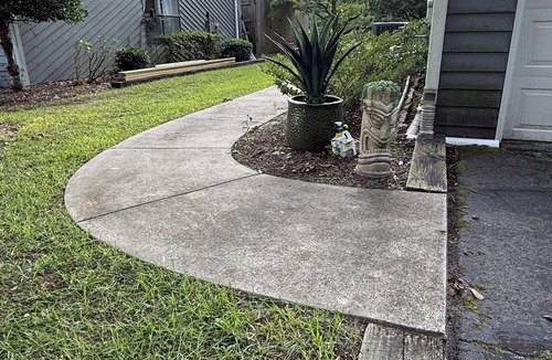 Trent Woods Apartment | Brand New Studio in a quiet neighborhood with Private parking.