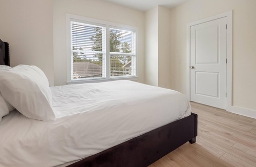 Tallahassee House | Brand New Stylish Home for Your Family-Seahorse