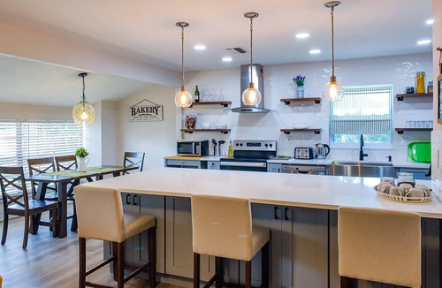 Seffner Community Alliance House | Brandon Peaceful Home w/newly renovated kitchen