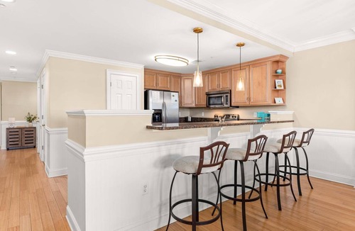 Tybee Island Condo | Brass Rail 315 | Alfresco Dining + Pet Friendly & Easy Walk to Beach!