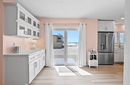 Ilexhurst House | Breakers 1 | A Classic Old Florida Beach Cottage – Fully Restored