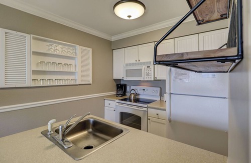 Hilton Head Island Condo | Breathtaking Ocean Views with Year-Round Heated Pool!
