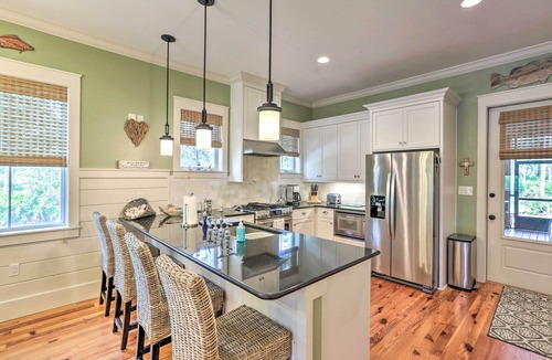 Panacea House | Breezy Home w/Grills, Pool & Beach Access!